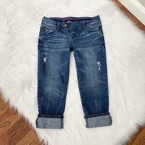 Vintage Y2K capri jeans by Delia’s 🦋